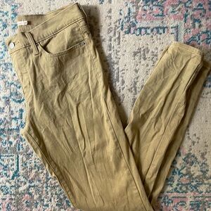 311 Shaping Skinny Jeans